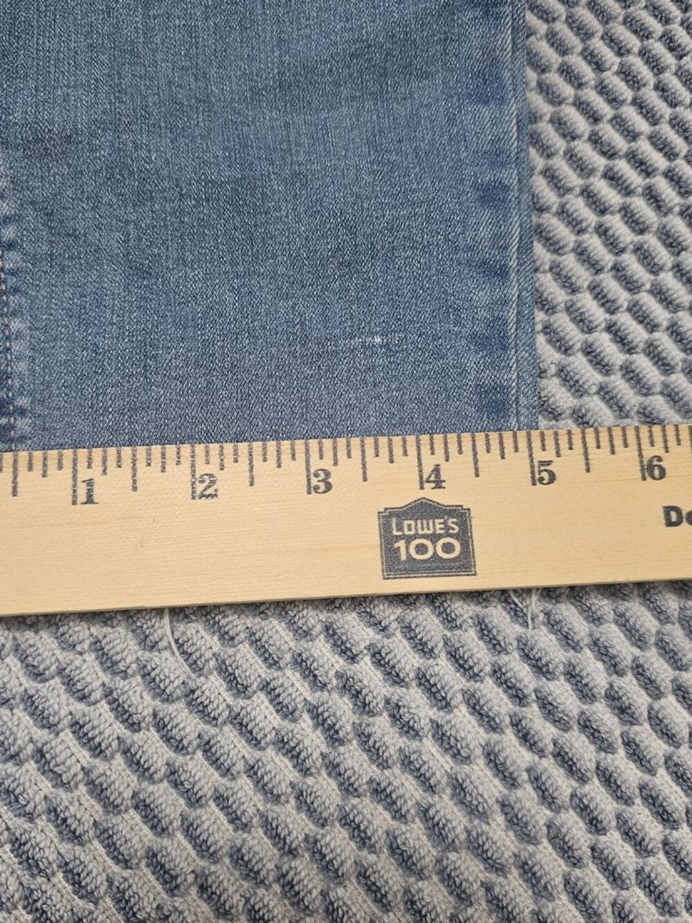 Old Navy Rockstar Super Skinny Jeans Raw Hem Light Wash Distressed Size 8 Petite - Picture 8 of 9